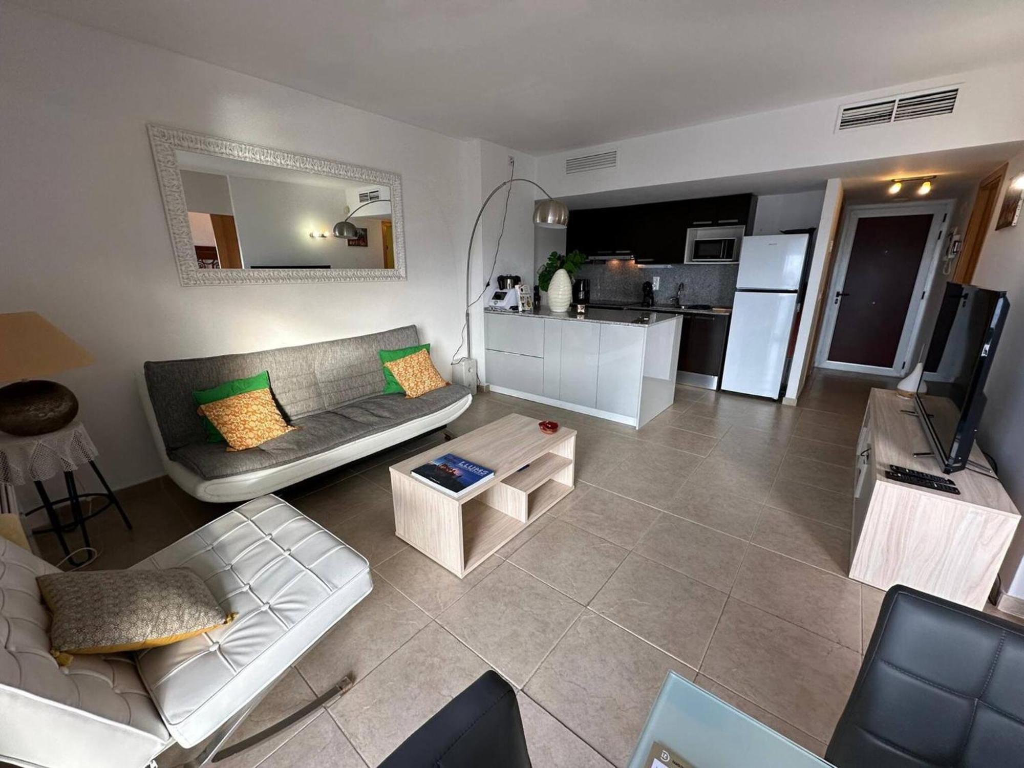 Apartamento En Roses Con Vistas Al Canal Y Piscina المظهر الخارجي الصورة