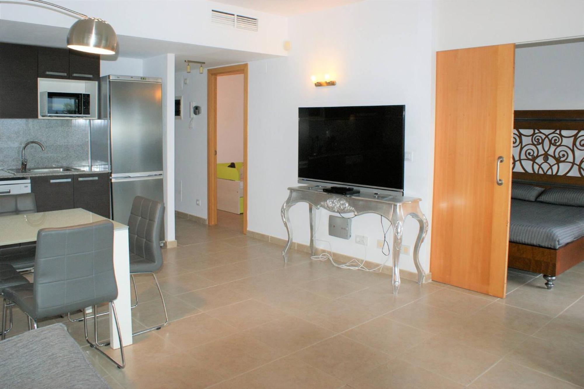 Apartamento En Roses Con Vistas Al Canal Y Piscina المظهر الخارجي الصورة