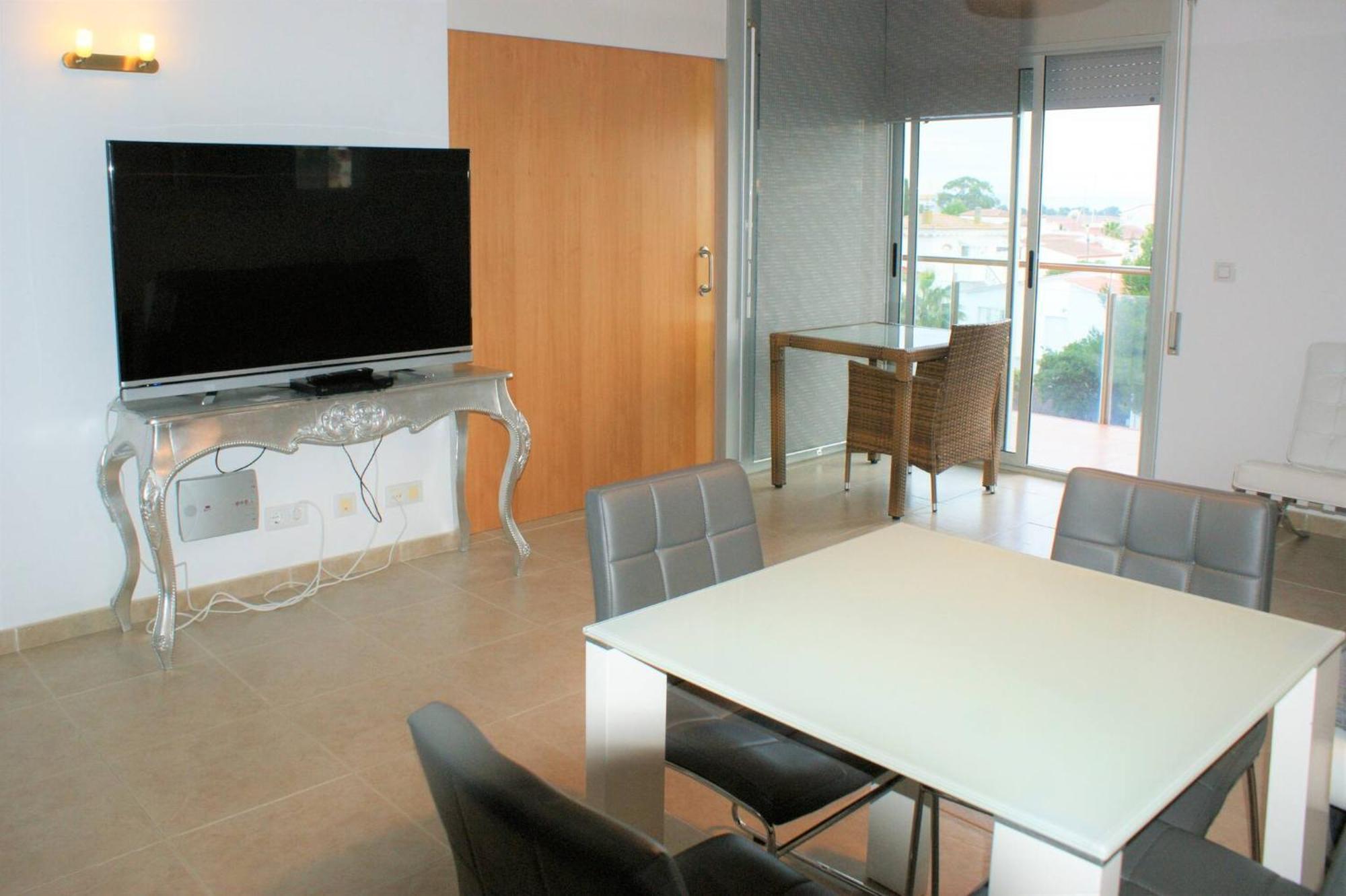 Apartamento En Roses Con Vistas Al Canal Y Piscina المظهر الخارجي الصورة